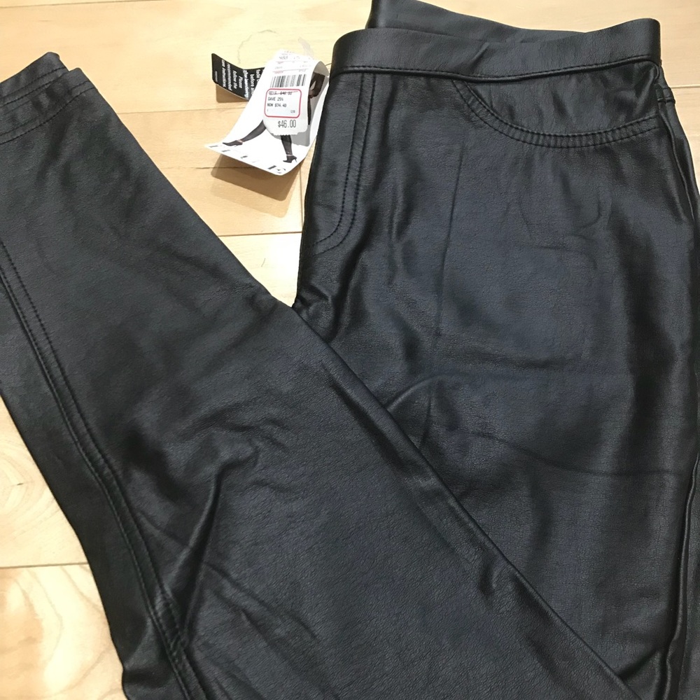 HUE Leggings